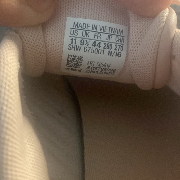 Worn probably once or twice, adidas women’s shoes size 11 - Picture 2 of 7